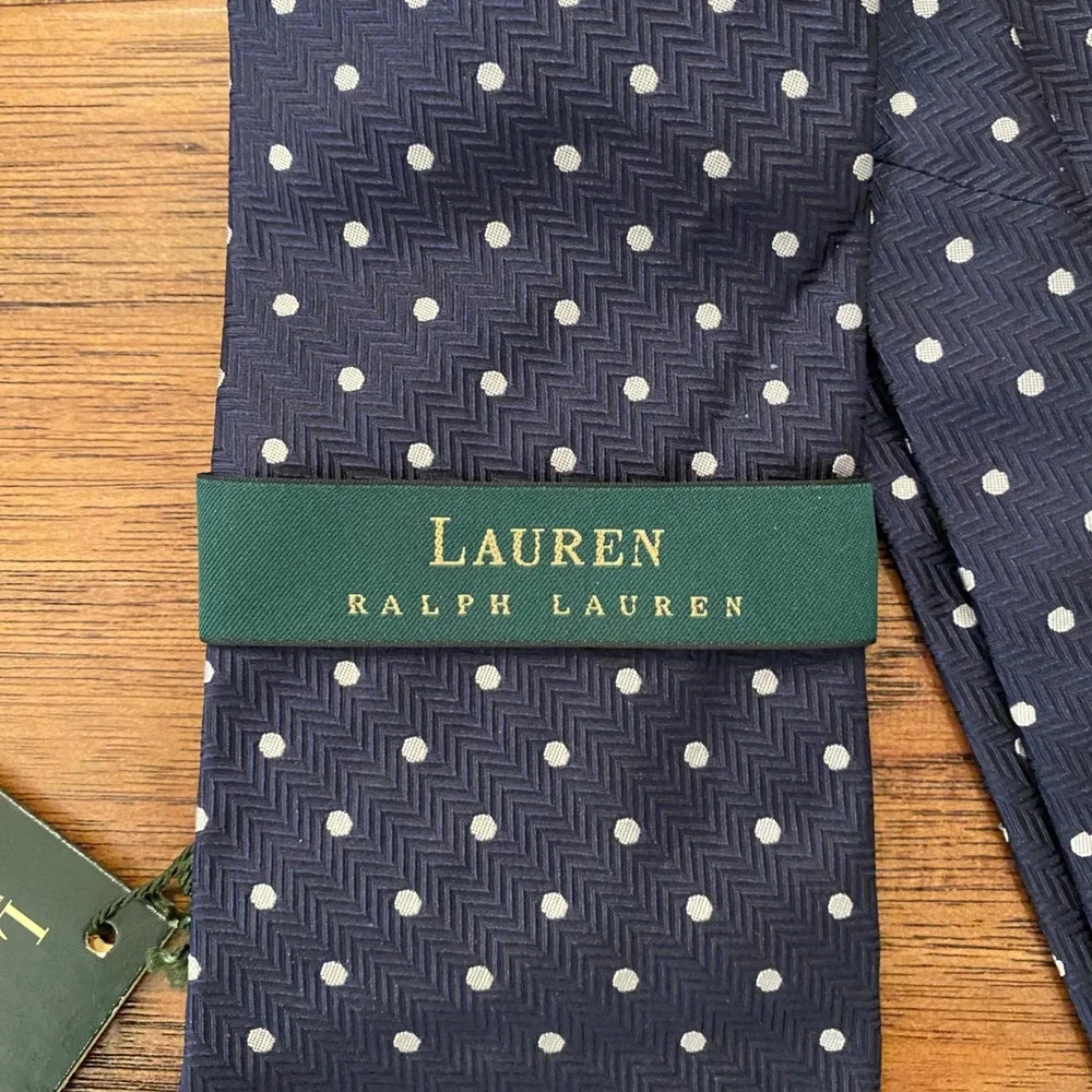 Lauren Ralph Lauren Mens Navy Blue Polka Dot Herringbone Silk Blend Necktie NWT